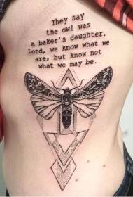 costillas laterales punto espina estilo mariposa negra letra geométrica tatuaje patrón
