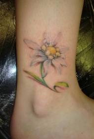 mguu ndogo mtindo wa maua tattoo