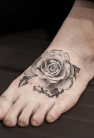 instep old school black and white rose Tattoo pattern