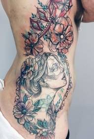 Seitenrippenskizzen-Farbfrau mit Blumentätowierungsmuster