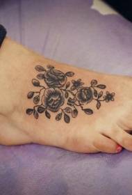 model de tatuaj de flori de cerneală gri de sex feminin