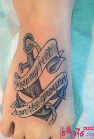 Tatuaggio moda personalità ancora sul collo del piede