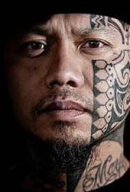 Männergesicht Polynesisches Tattoo-Muster