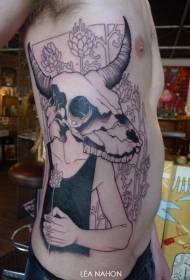 boczne żebra niesamowity czarny wzór tatuażu i czaszki jelenia