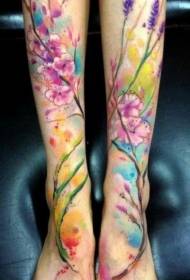 schéint Aquarell Blummen Tattoo Muster op weiblechen Instep