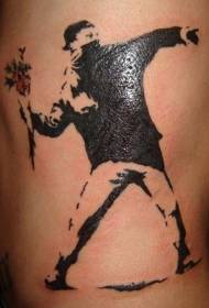 model de tatuaj silueta neagră partea taliei