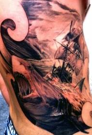 side ribbeina fantastisk svart grå stor hai og seilende tatoveringsmønster