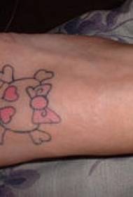 collo del tatuaggio a colori del fumetto modello Hello Kitty tatuaggio