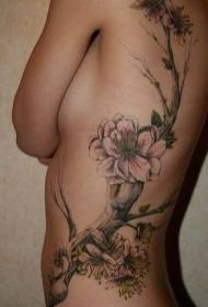 여자 쪽 갈비 현실적인 벚꽃 지점 문신 패턴