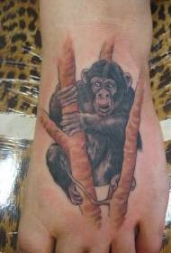 corak tatu cimpanzi dan corak tatu yang cantik pada instep