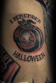 bello modello di tatuaggio con lettera di zucca nera