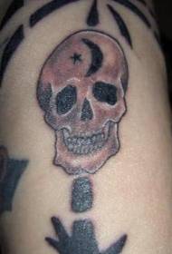 Arm Handfläche und Piraten Schädel Tattoo Muster