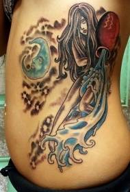 ragazza lato costola colore donna Aquarius luna e stelle modello tatuaggio
