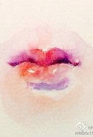 pola tato bibir merah cat air