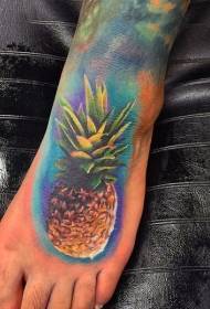 uzorak u boji realističan uzorak male tetovaže od ananasa