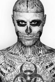 Modello di tatuaggio per uomo con scheletro muscolare completo