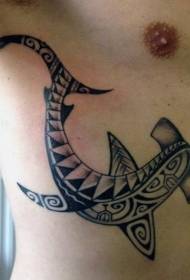 странично ребро црно полинезиски стил ајкула со мечовек Тетоважа