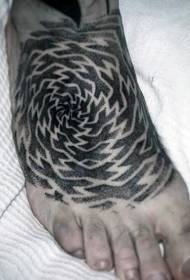 punggung kaki salib hitam pola perhiasan tato hipnosis