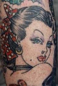 სექსუალური გოგონა პორტრეტი შეღებილი tattoo ნიმუში