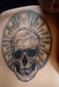 cráneo de personalidade gris negro con patrón decorativo de tatuaxe