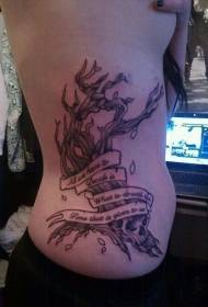albero solitario di colore lato vita con foto tatuaggio lettera