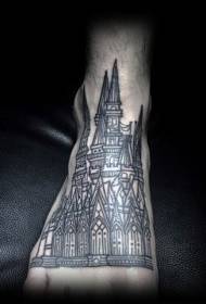 pola tato gereja yang luar biasa dicat di punggung kaki