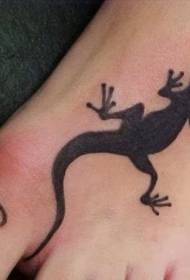 nárt čierny malý jašterica jednoduchý tieň tetovanie vzor