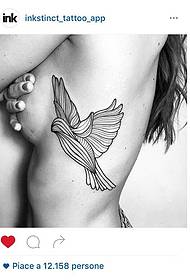 pige side bryst linje sluge tatoveringsmønster