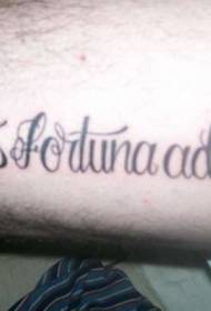 pola tato bunga surat kaki Latin
