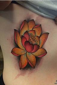 mbali m'chiuno mtundu lotus tattoo