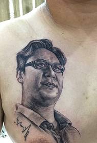 ritratto di nonno sul petto da uomo di tatuaggio tatuaggio di nuova generazione