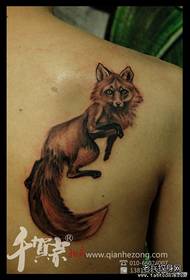 trend na ramię klasyczny wzór tatuażu z lisa