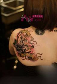 girl back shoulder cross lock personality tattoo