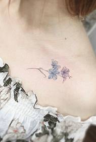 tatuazh i vogël tatuazh i freskët bukuri sexy