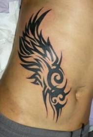 derék fekete szárny törzsi totem tetoválás minta