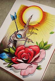 Європейська нова школа рука рука троянди сонця татуювання візерунок рукопис