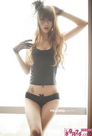 Sexy tatoo vant bote sou tante foto