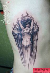 muški bočni struk uzorak smrti i ljepote tetovaže