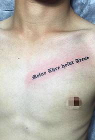 miesten rinnassa kallistettu persoonallisuus English Tattoo Tattoo