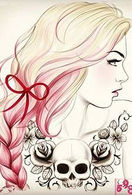 cráneo de peito de beleza de animeTatuaje con rosa