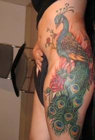 costola laterale bellissimo modello di tatuaggio rosa pavone