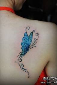 рамења за убавина Назад прекрасна шема на тетоважи во пеперутка во боја