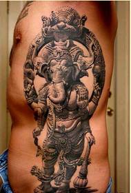 divat személyiség oldalán derék kő szobor isten tetoválás minta képet