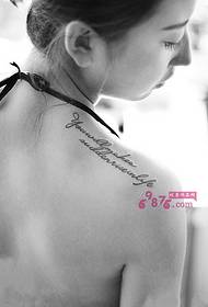 tatuaje de ombreiro branco e negro de beleza 115240 - tatuaje de ombreiro inglés en branco e negro fermoso 115241 - escena de tatuaje de becerro dominante en flor de cobra
