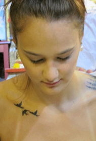 kozmetički šal skripta tetovaža uzorak