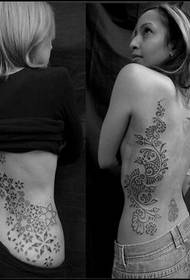 Mode sexy Frau zurück Taille schwarz-weiß Totem Tattoo Bild
