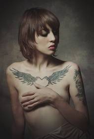 bellesa pit creatiu alada de cor imatge de tatuatge