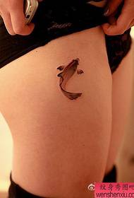 Seite Taille Tinte frischer Fisch Tattoo Muster