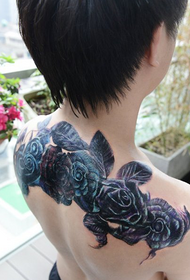 modello di tatuaggio rosa scialle bello glamour maschile