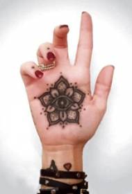 mano piccola varietà di tatuaggi tatuaggio semplice linea tatuaggio schizzo modello piccolo tatuaggio di palma